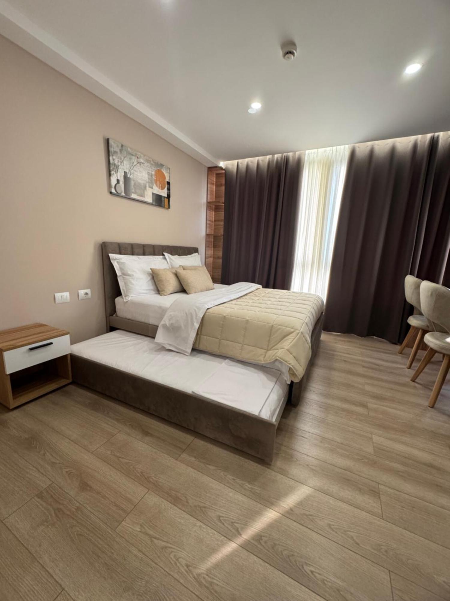 Rora Studio Apartments Yzberishti Exteriér fotografie